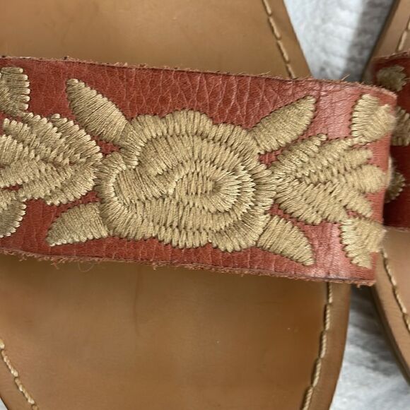 Latigo Anthropologie Tana Sandals Leather Size 10 Embroidered designs Boho - Picture 12 of 16